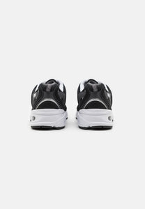 NEW BALANCE 530 Black/Silver Metallic