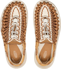 Carica l&#39;immagine nel visualizzatore di Gallery, KEEN UNEEK sandali donna Oak Buff/Chipmunk
