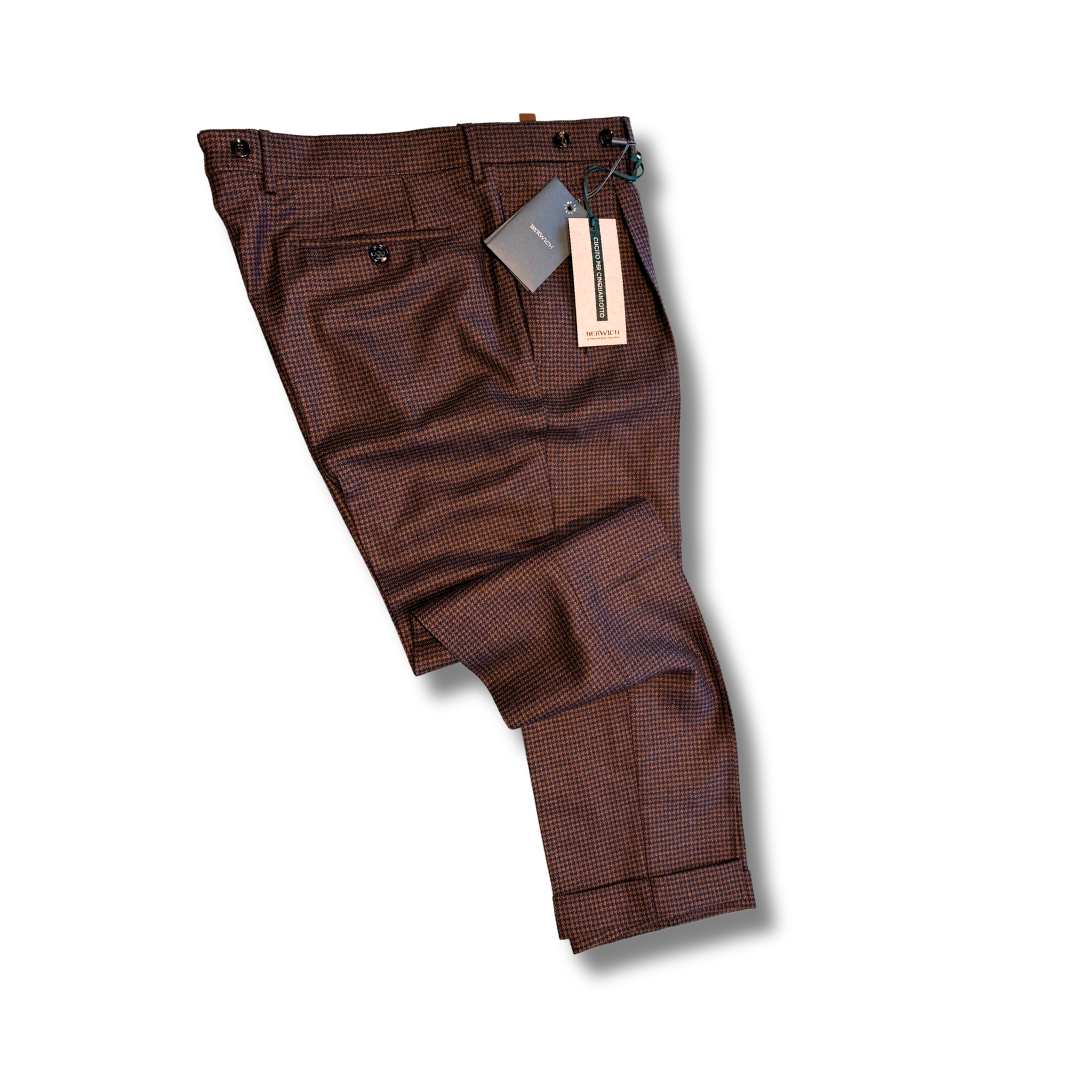 BERWICH 
BARBER PIED DE PUOLE