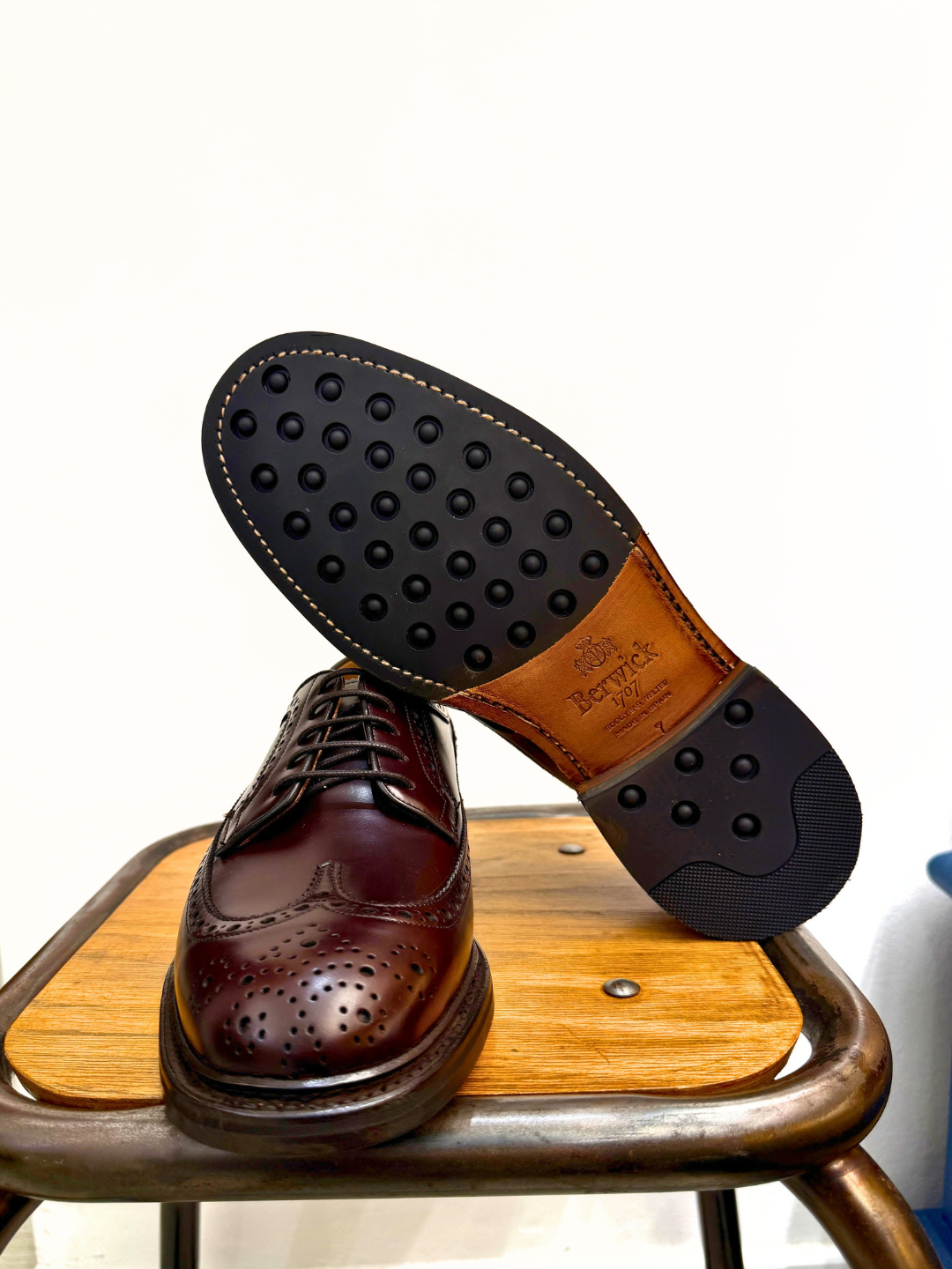 BERWICK BROGUE 4794 MORO FONDO GOMMA CUOIO