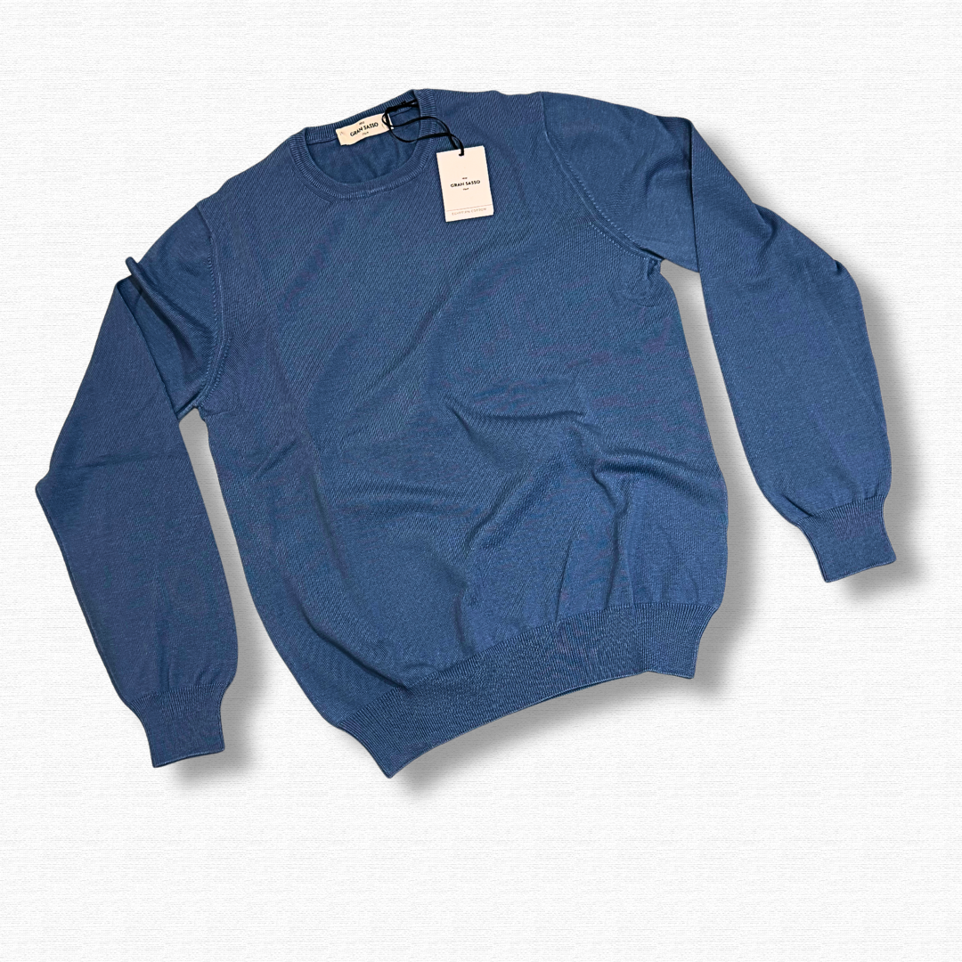 GRAN SASSO 
GIROCOLLO CIELO - CINQUANTOTTO PESARO | Negozio di abbigliamento