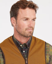 Carica l&#39;immagine nel visualizzatore di Gallery, BARBOUR WARM PILE WAISTCOST BROWN
