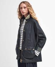 Carica l&#39;immagine nel visualizzatore di Gallery, BARBOUR MODERN BEADNELL WAX JACKET WOMAN SAGE GREEN
