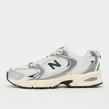 Carica l&#39;immagine nel visualizzatore di Gallery, NEW BALANCE 530 Silver Metallic/Black
