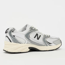 Carica l&#39;immagine nel visualizzatore di Gallery, NEW BALANCE 530 Silver Metallic/Black
