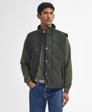 Carica l&#39;immagine nel visualizzatore di Gallery, BARBOUR HOLBURN GILET SAGE
