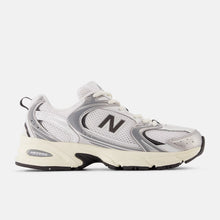 Carica l&#39;immagine nel visualizzatore di Gallery, NEW BALANCE 530 Silver Metallic/Black

